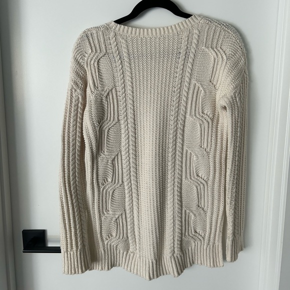 Cable knit sweater - Picture 3 of 3